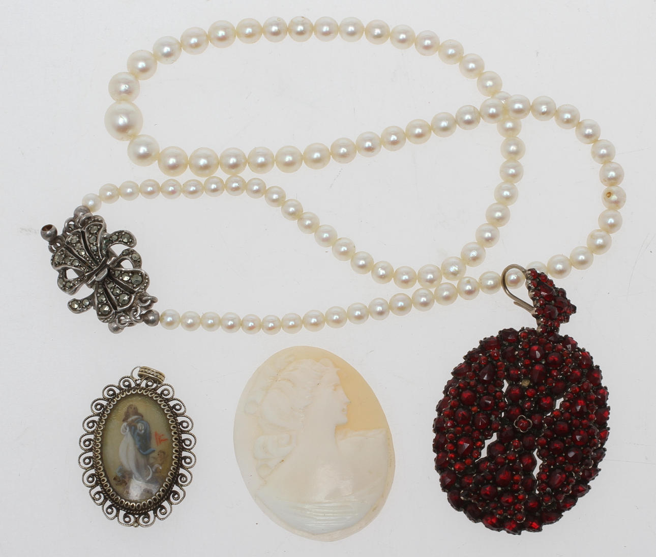 SMYCKEN, 4 delar, 1900-tal.