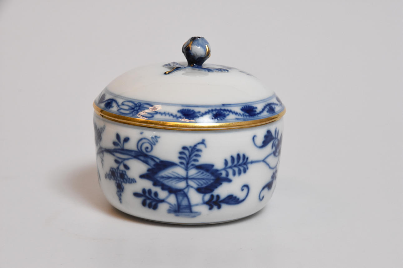 LOCKASK, porslin Meissen.