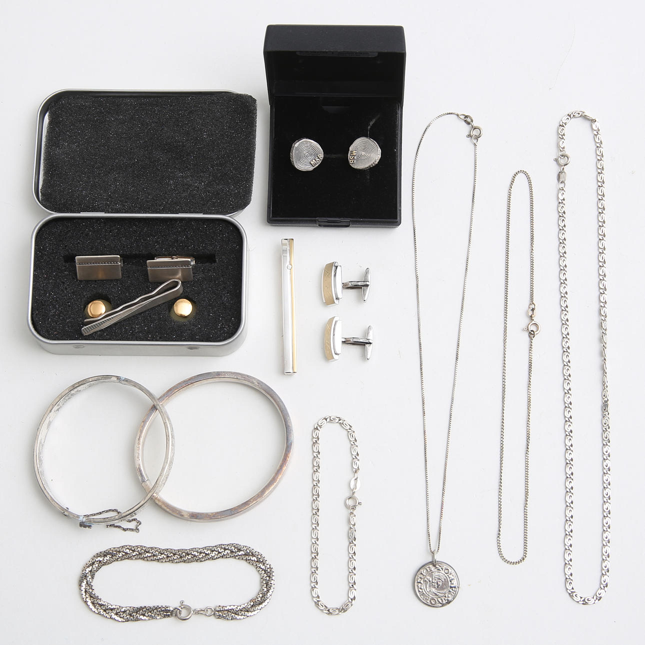 SMYCKEN, mindre parti, SILVER, totalvikt ca 101 gram.