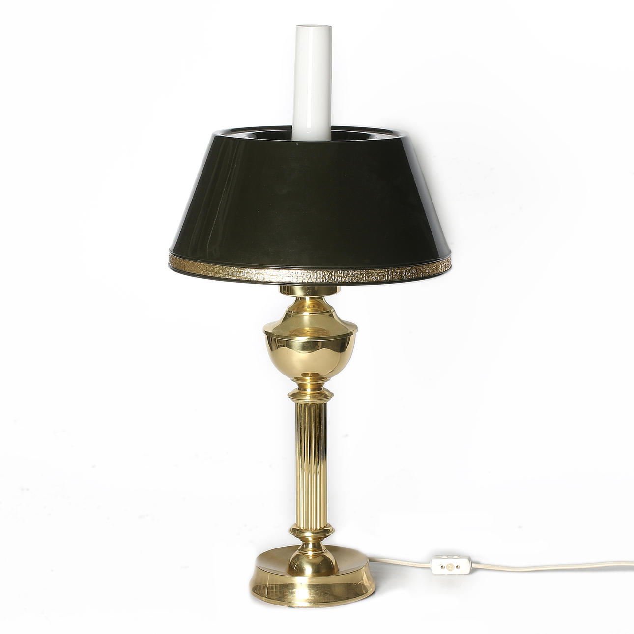 SKRIVBORDSLAMPA, mässing/målad plåt, märkt EWÅ, engelskstil, 1900-talets andra hälft.