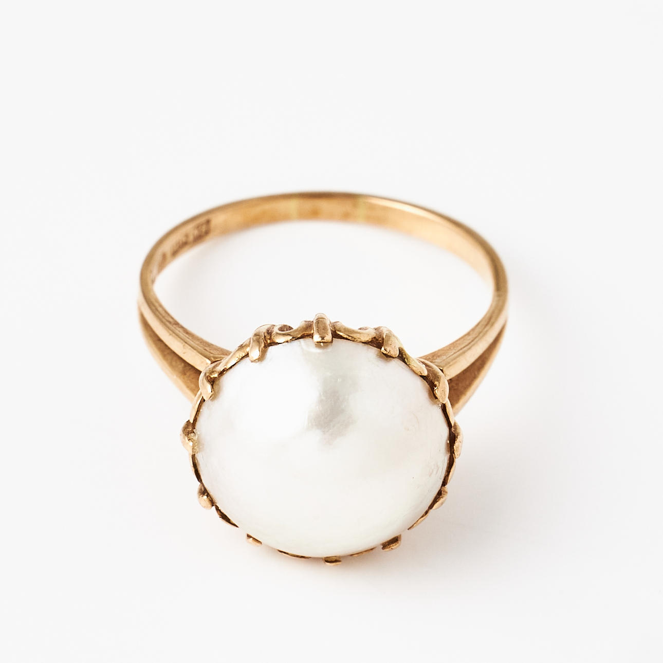 RING, 18 k guld, mabépärla, Heribert Engelbert, Stockholm 1963. Smycken ...