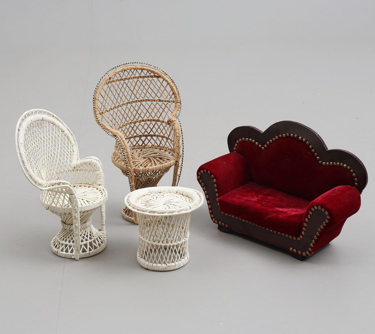 DOCKMÖBLER, 4 delar, soffa samt korgmöbel, 1900-tal.