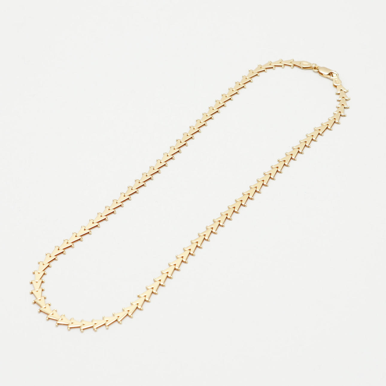COLLIER, 18k guld. Vikt ca 13,8 g.