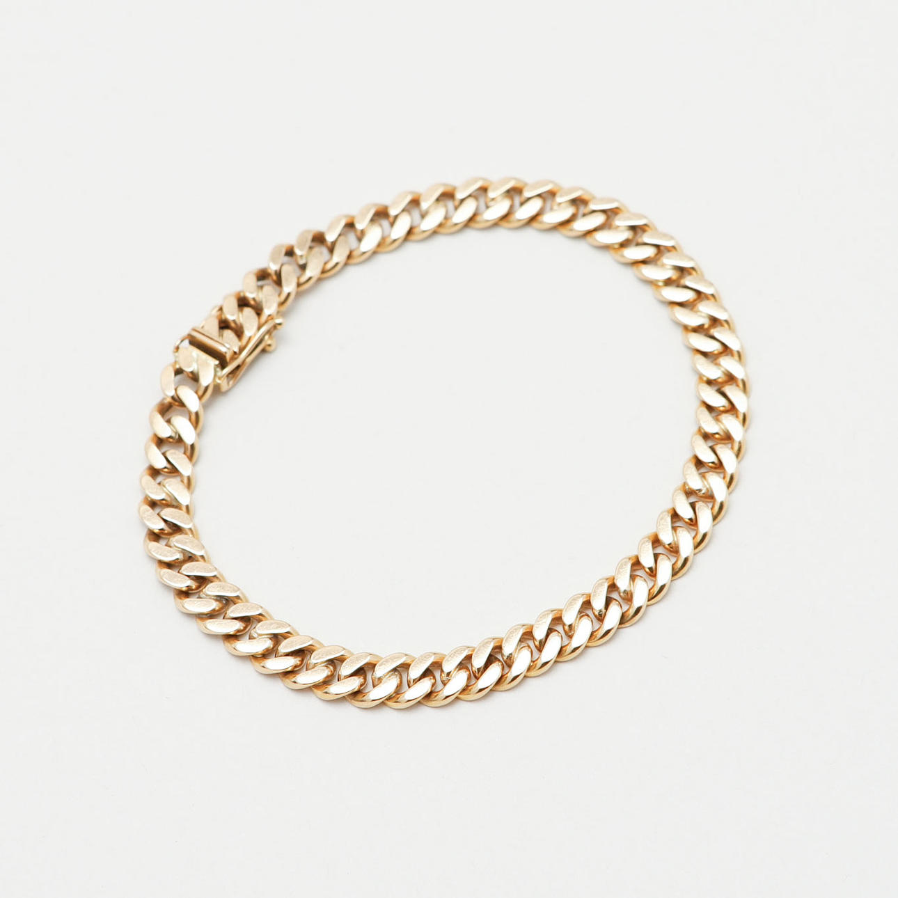 ARMBAND, 18k guld, Köping. Vikt ca 24,4 g.