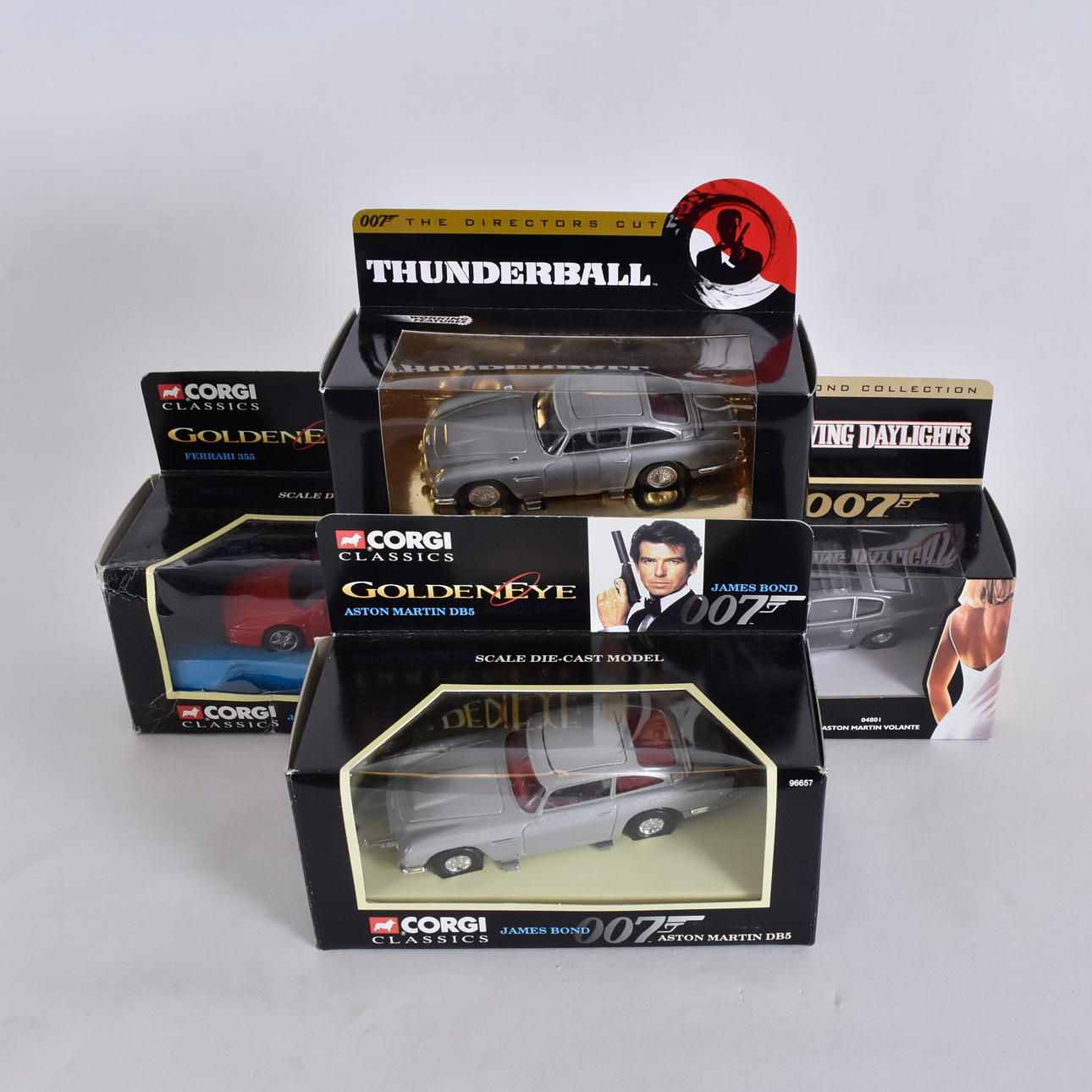 JAMES BOND, 4 st, samlarbilar, Corgi.