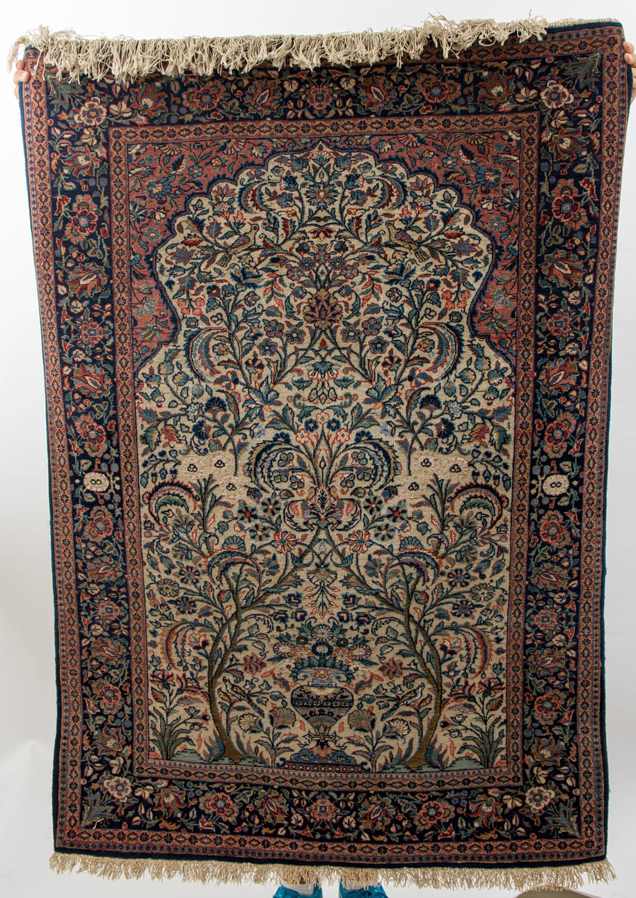 MATTA, ull och siden, bön nisch vas mönster matta.