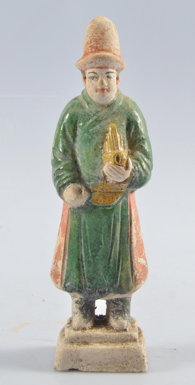 GRAVFIGUR i terrakotta, sen Ming-dynasti, (1368-1644), Kina.