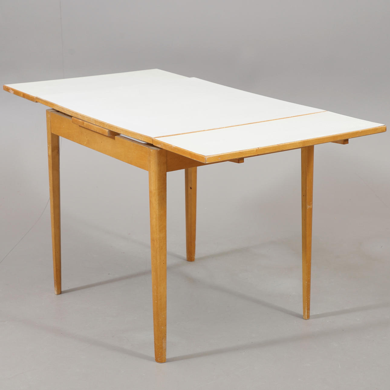 KITCHEN TABLE with Perstorp top, 1960s. Furniture - Tables - Auctionet