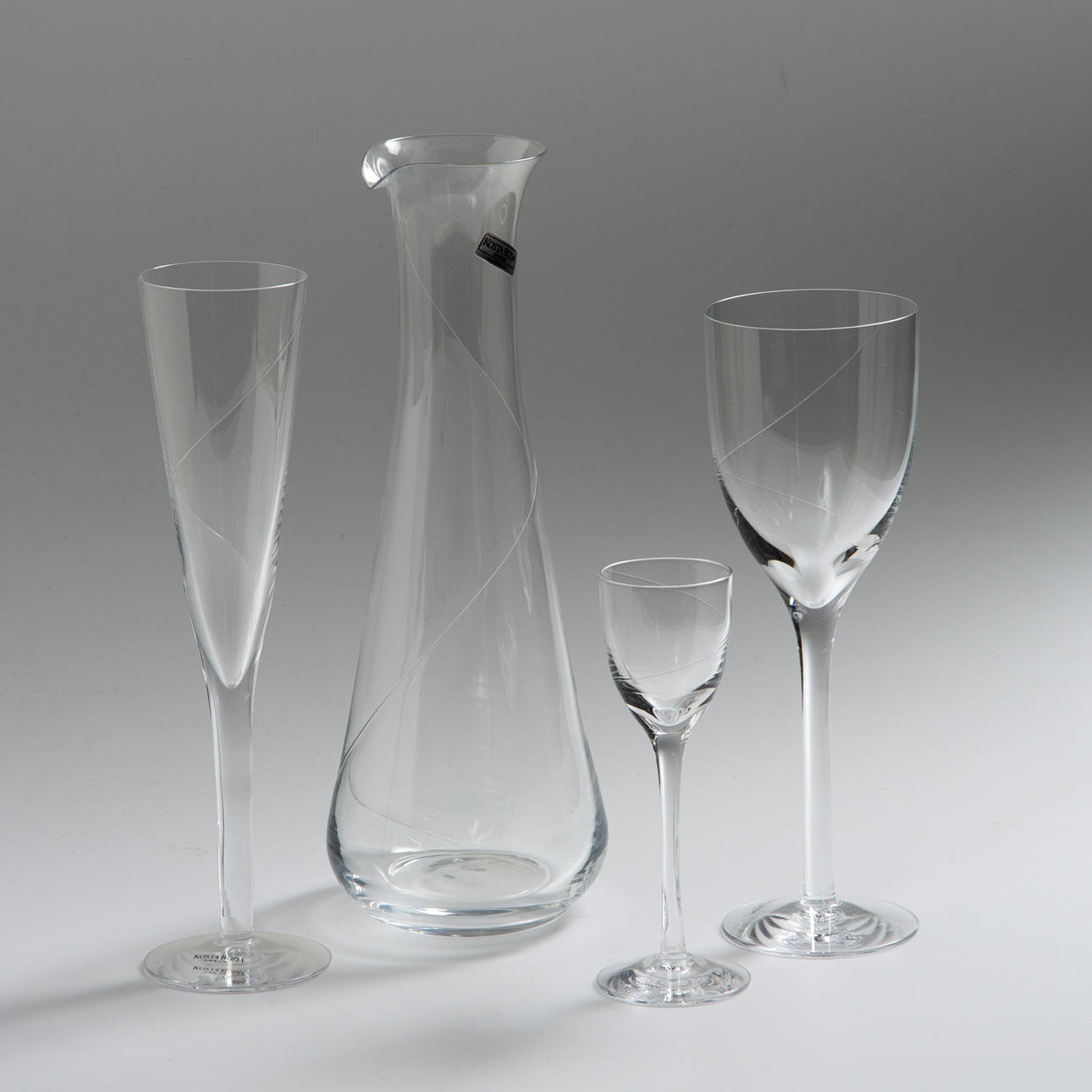 GLASSERVIS, 31 delar, "Line", Anna Ehrner, Kosta Boda.