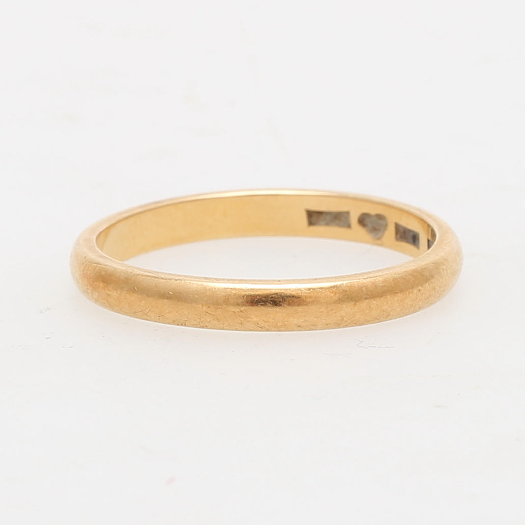 RING, guld 18K, vikt 4,05 gram.