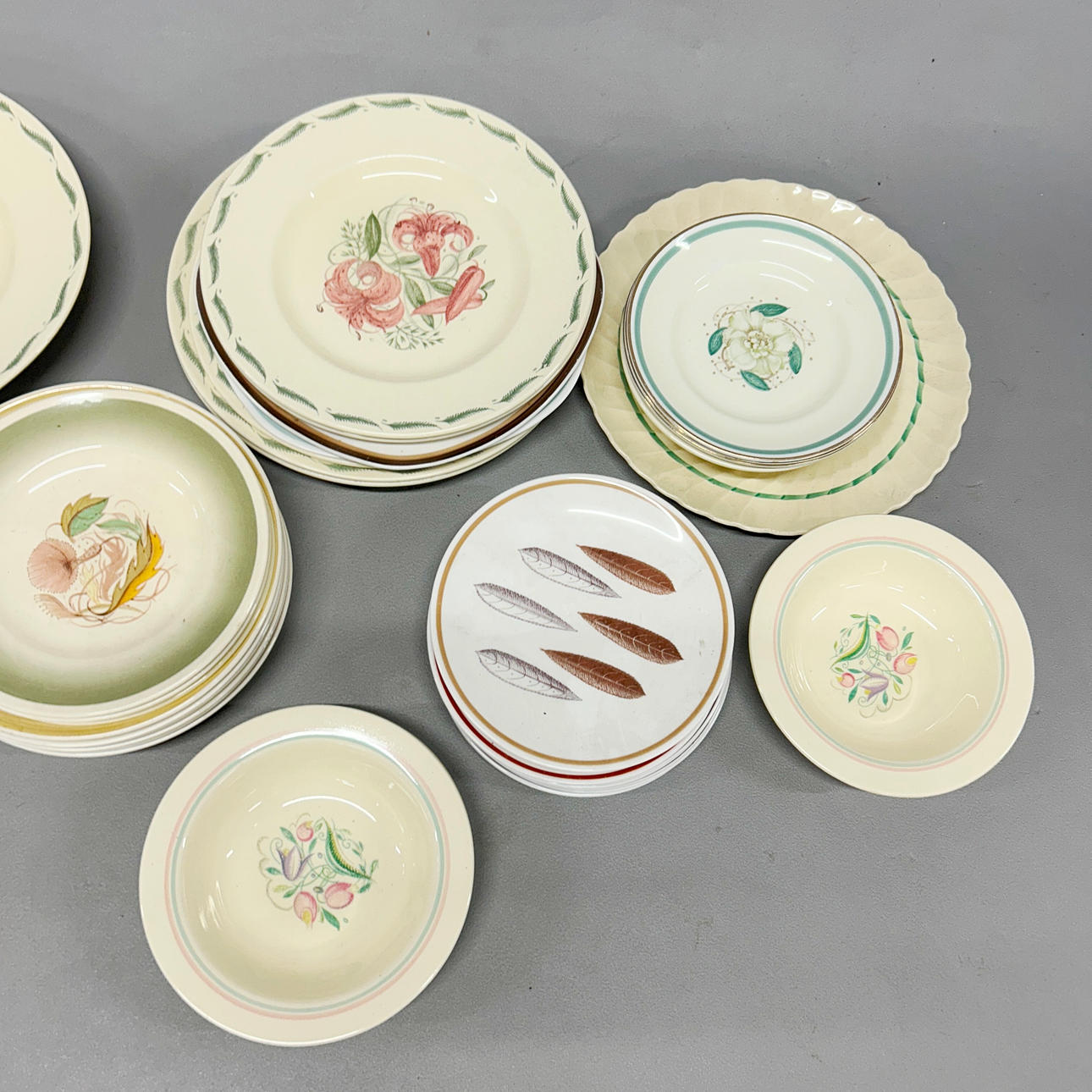 SUSIE COOPER ITEMS. Ceramics & Porcelain - European - Auctionet