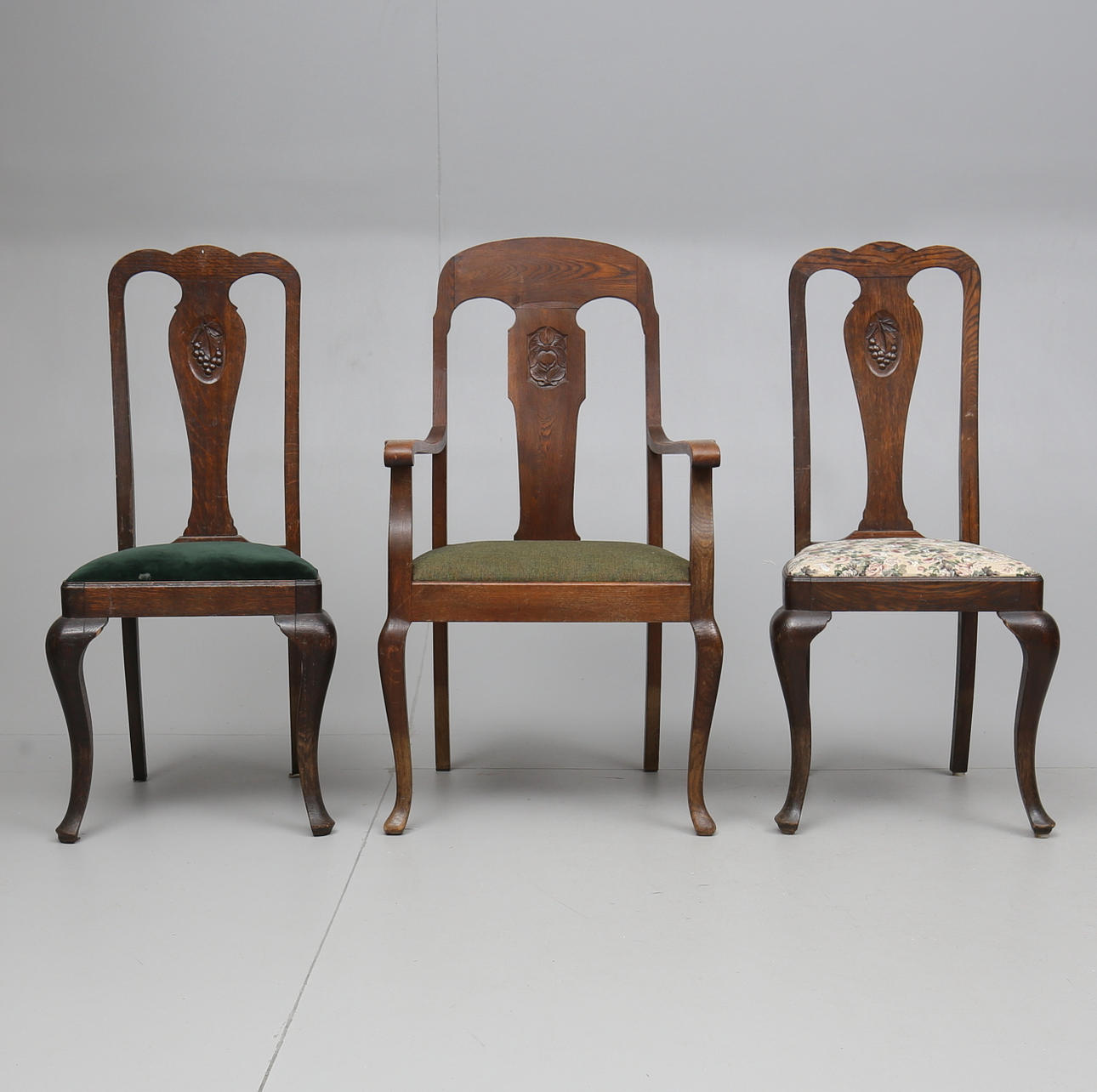 KARMSTOLAR, 2 st, OCH STOLAR, 4 st, snarlika, 1900-talets början.