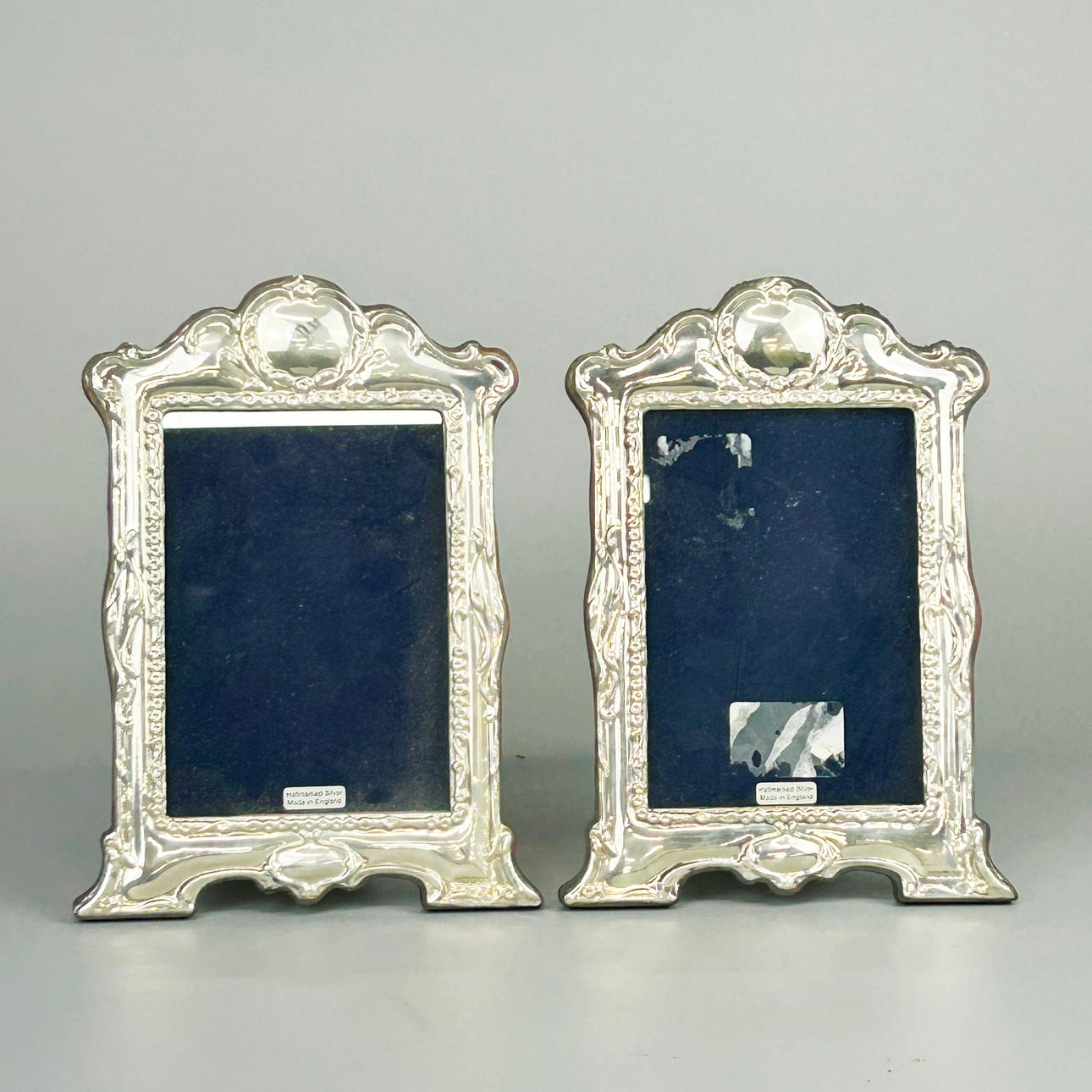 HALMARK SILVER PHOTO FRAMES. Silver & Metals - Silver - Auctionet