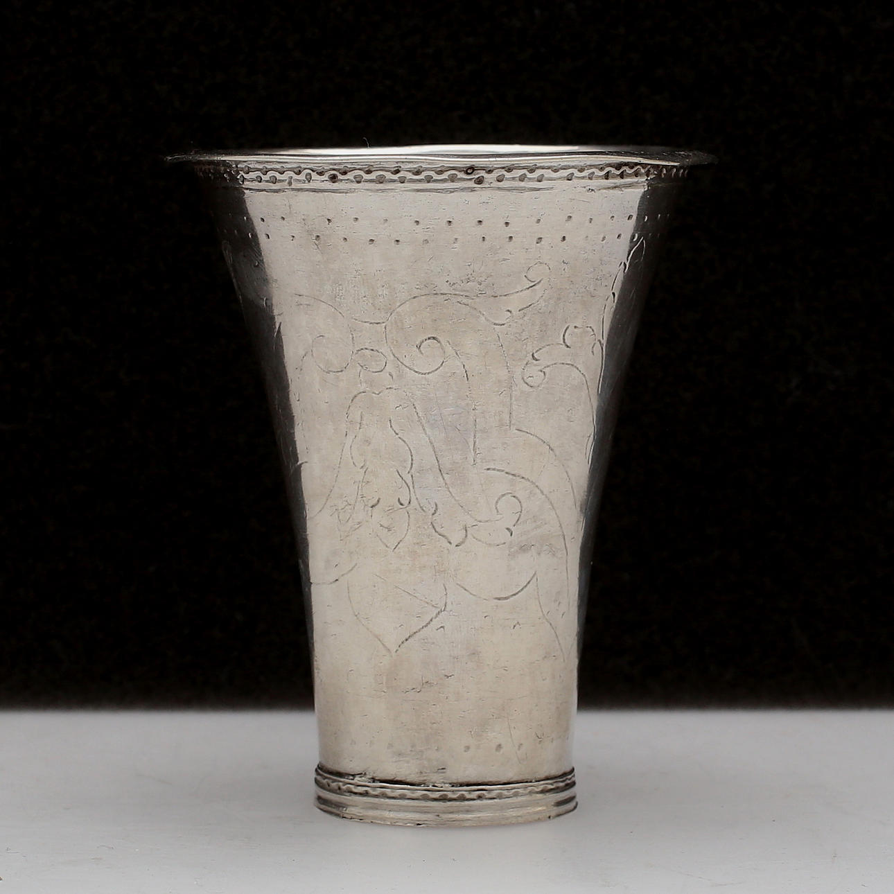 POKAL, silver, Jöns Lund (1746-1771), Skara, vikt 44,51 gram.