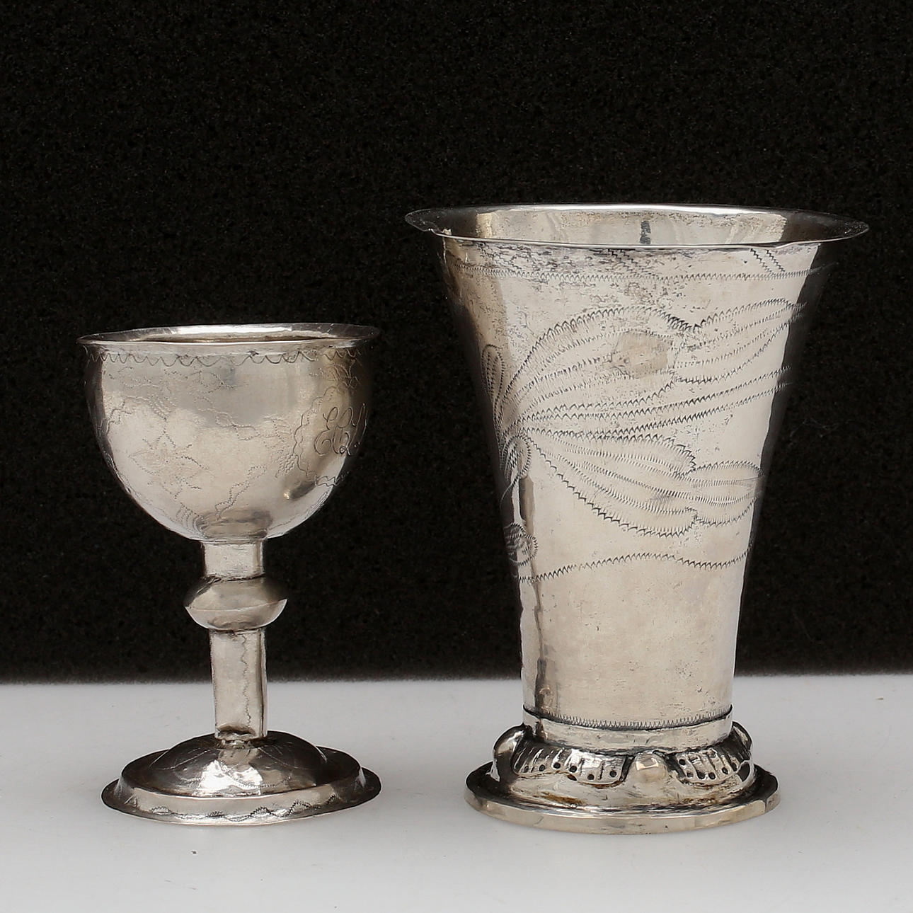 POKAL samt SUPKALK, silver, Bl.a Anders Bäck, Alingsås, 1842, vikt 69,55 gram.