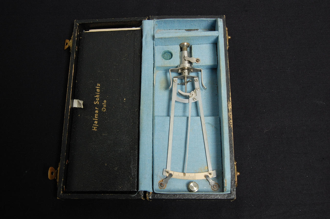 X- TONOMETER, Professor Schiotz.