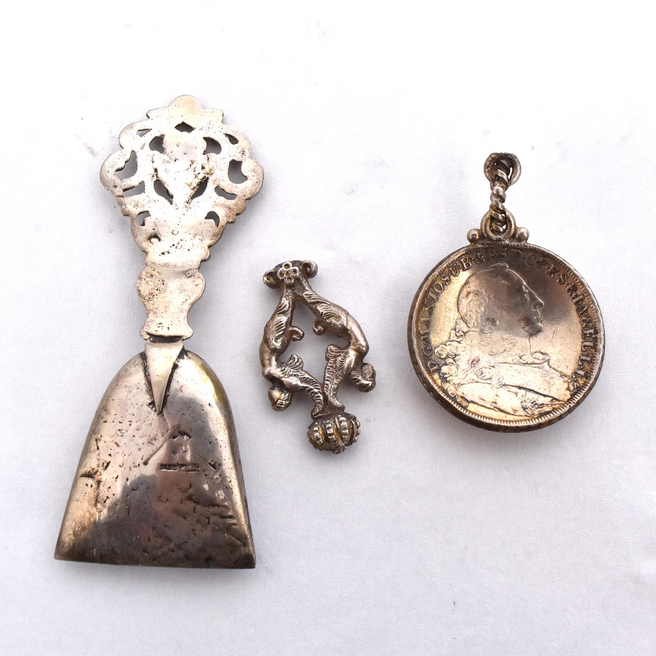 SKEDAR, 2 st, silver.