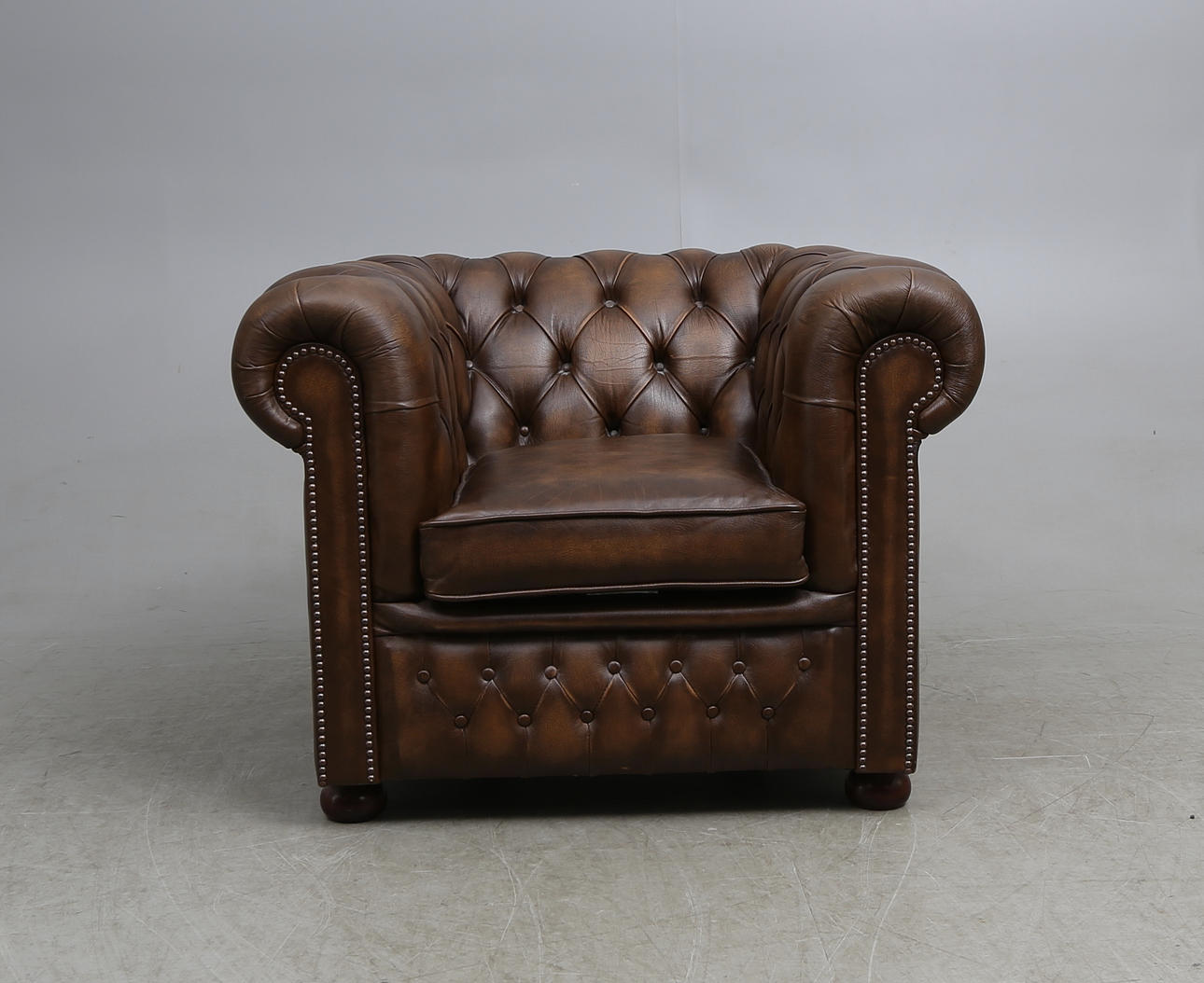 FÅTÖLJ, Chesterfieldmodell, Winchester Furniture, England.