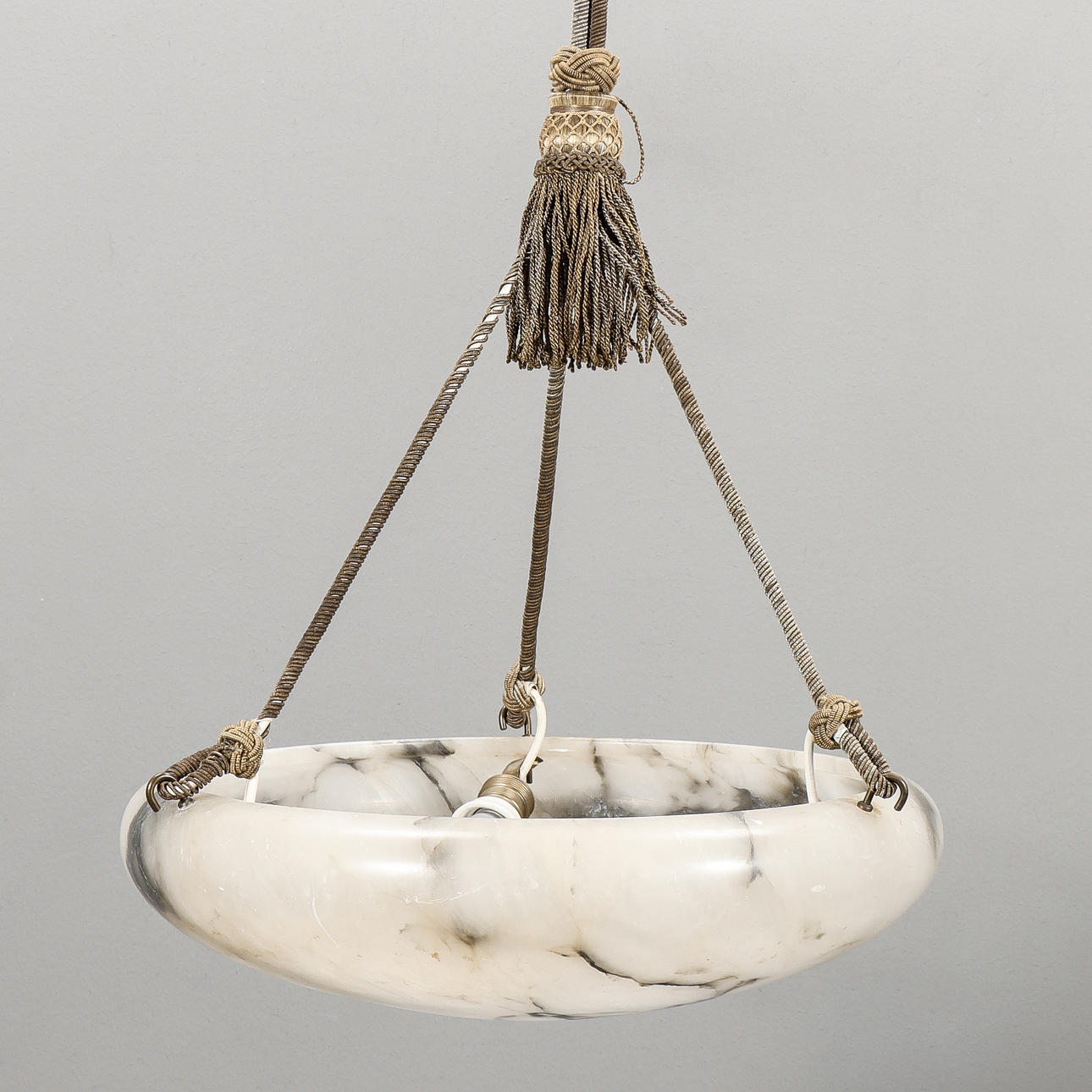 TAKAMPEL alabaster, 1900-talets första hälft.