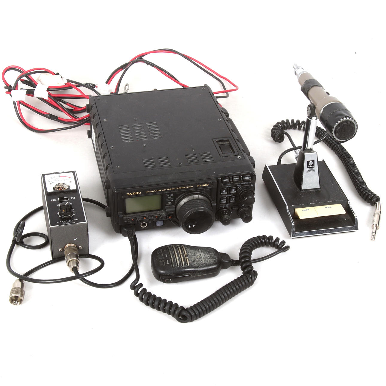 AMATÖRRADIOSÄNDARE, multiband, Yaesu FT-897D. 2000-tal.