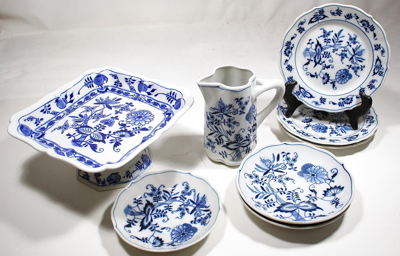 SERVIS, porslin, 8 delar, "Ble Danube", Japan, värdering.