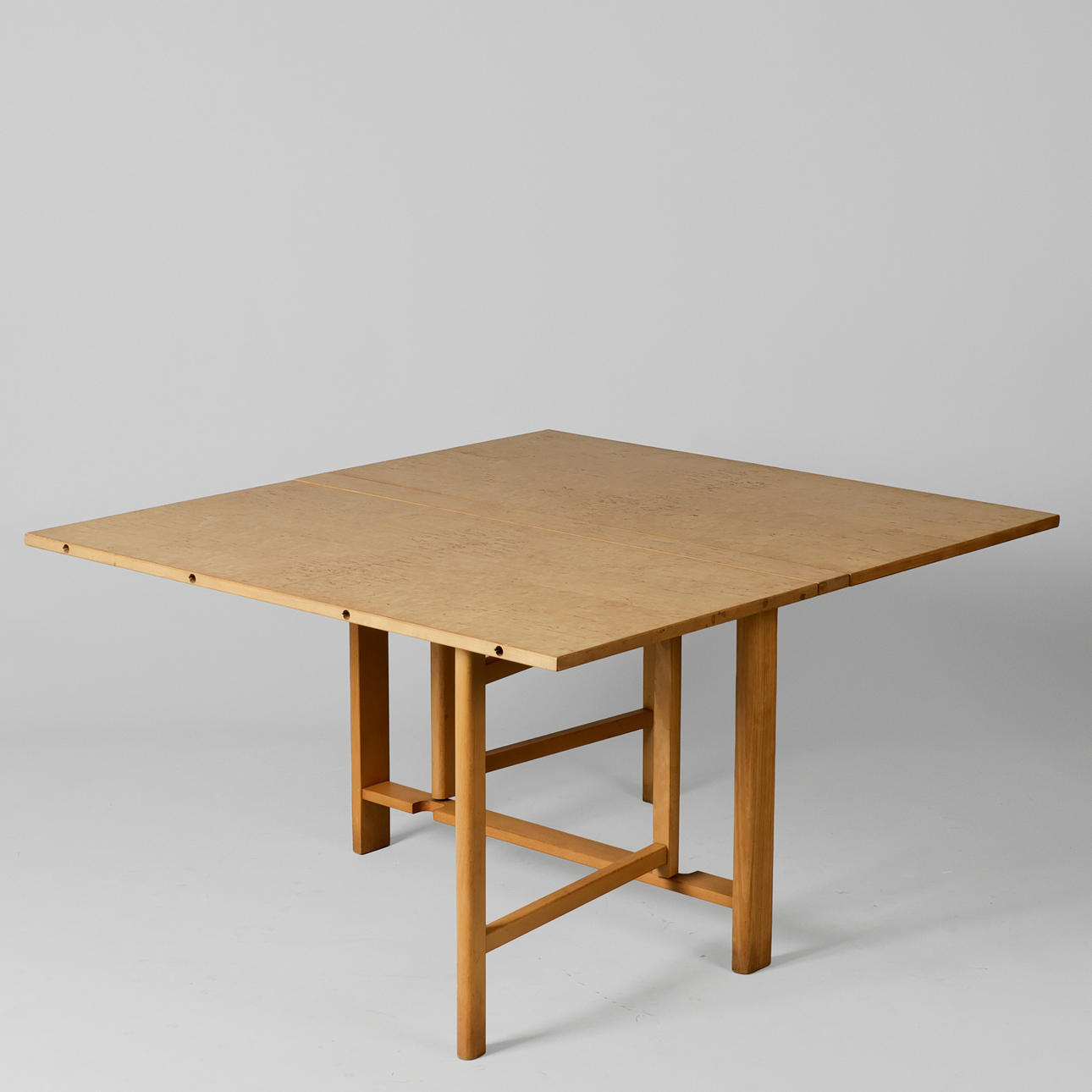 BRUNO MATHSSON. „Maria flap“ table, Bruno Mathsson International ...
