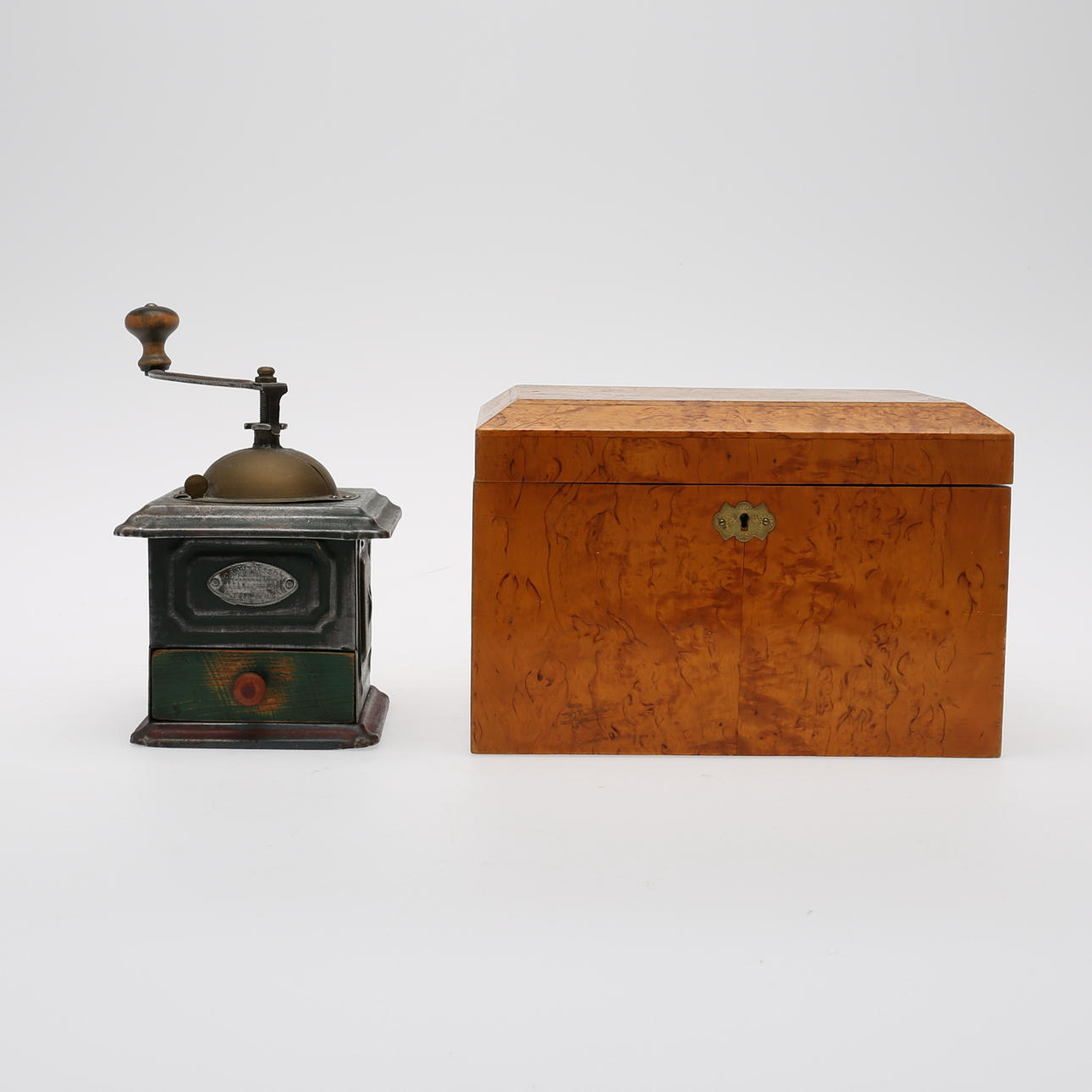 SKRIN, samt KAFFEKVARN.