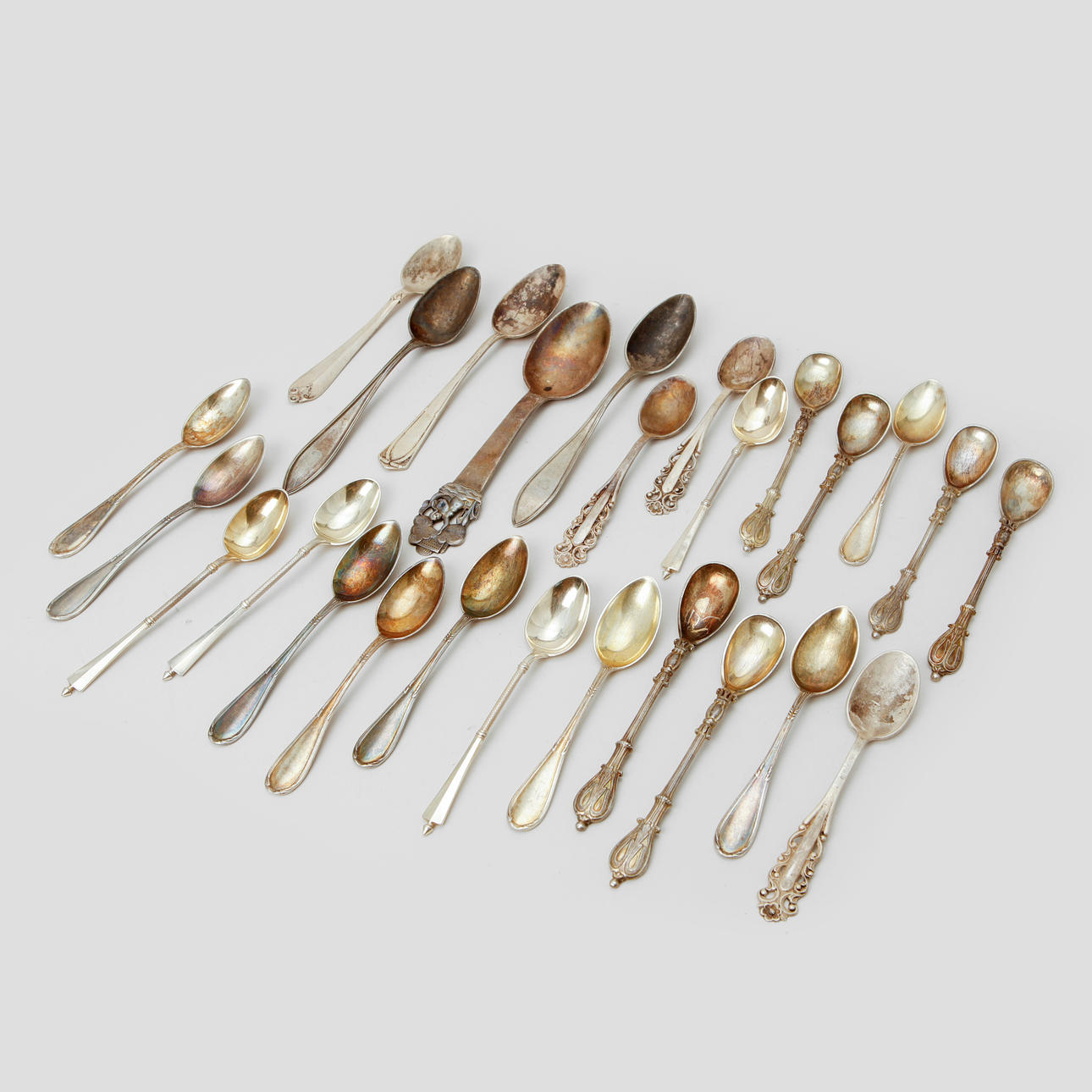 KAFFE OCH TESKEDAR, 26 st, silver, vikt ca 340 gram.