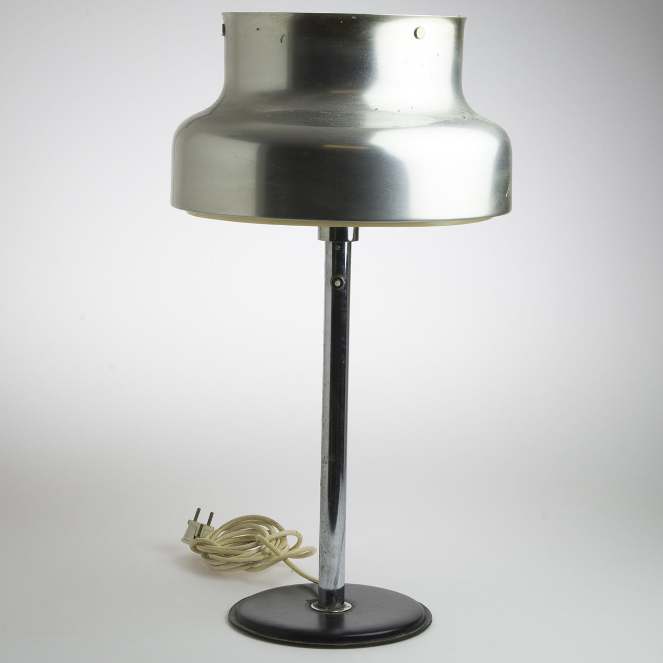 BORDSLAMPA, "Bumling", krom/läder.