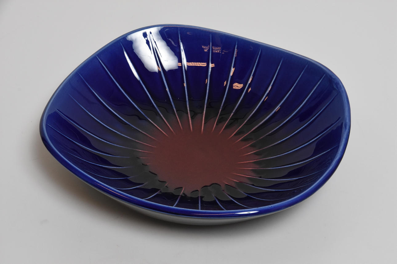 DISH, flintware " Sparaxis " Rörstrand.