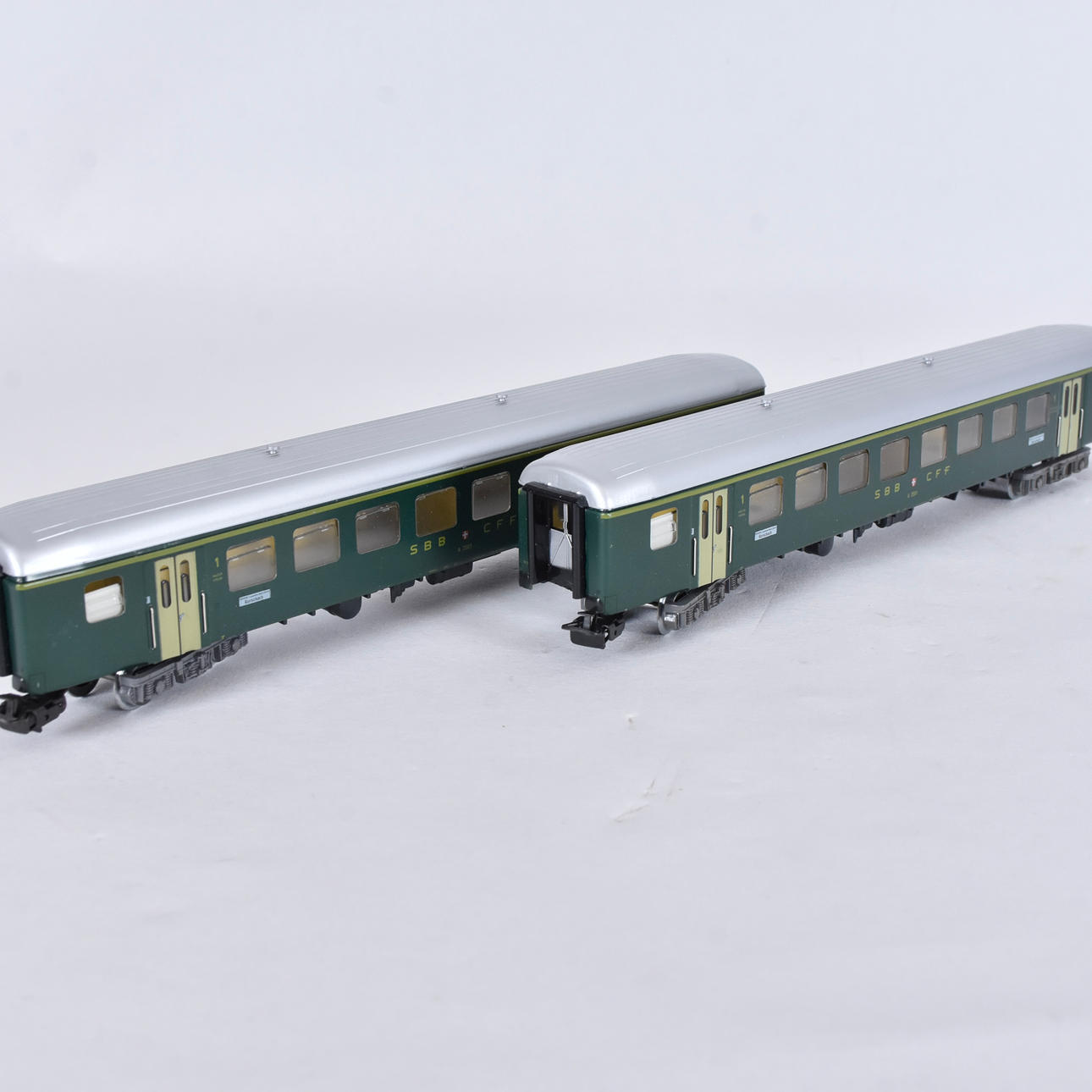 PERSONVAGNAR, 2-stycken, Märklin, 4066.