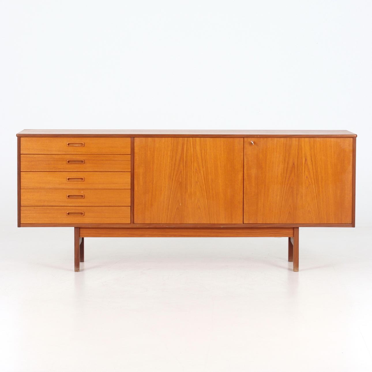 SIDEBOARD, teak, 1960-tal.