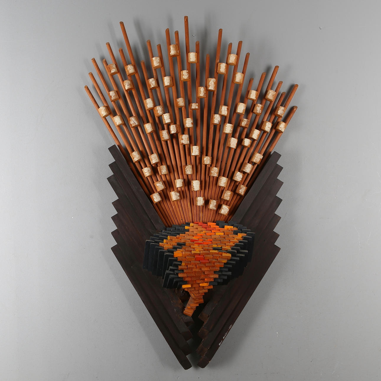 ALMAR ARWIDSON. Väggskulptur, trä, signerad och daterad 1971.