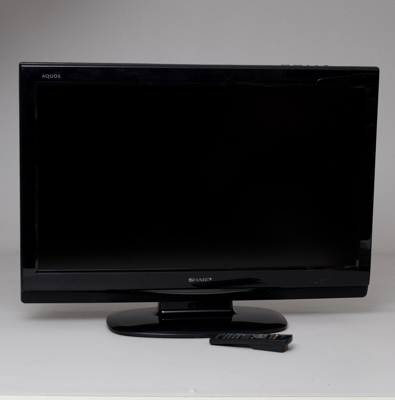 LCD-TV Sharp 32".