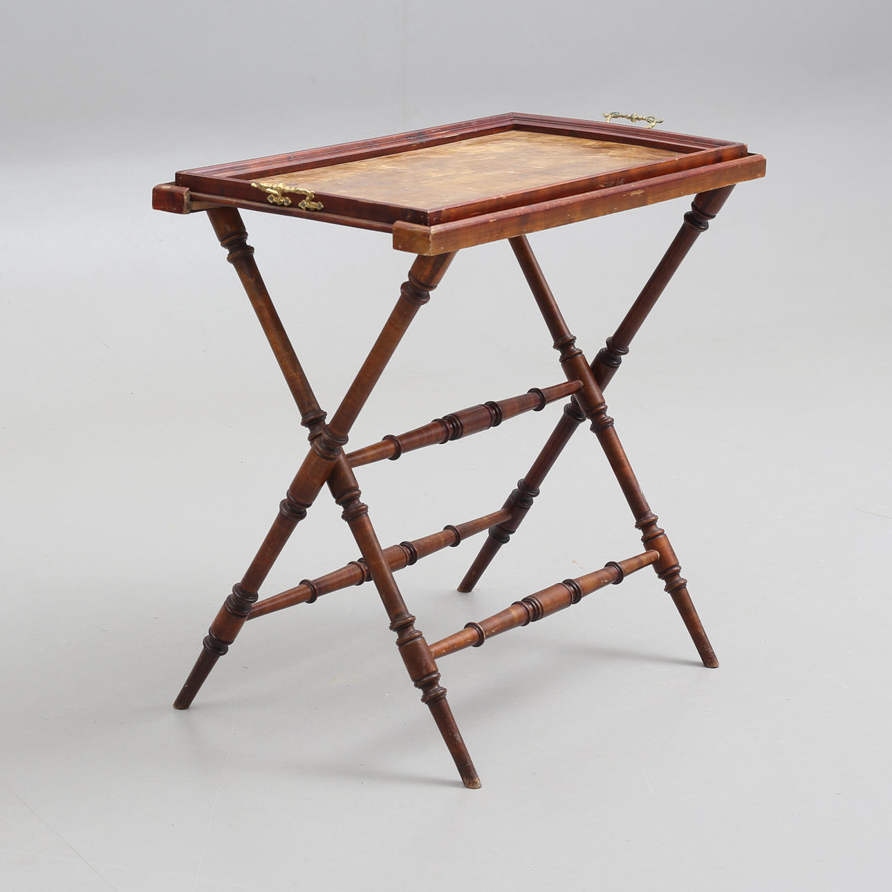 TRAY TABLE, Neo-Renaissance, 19th/20th century.