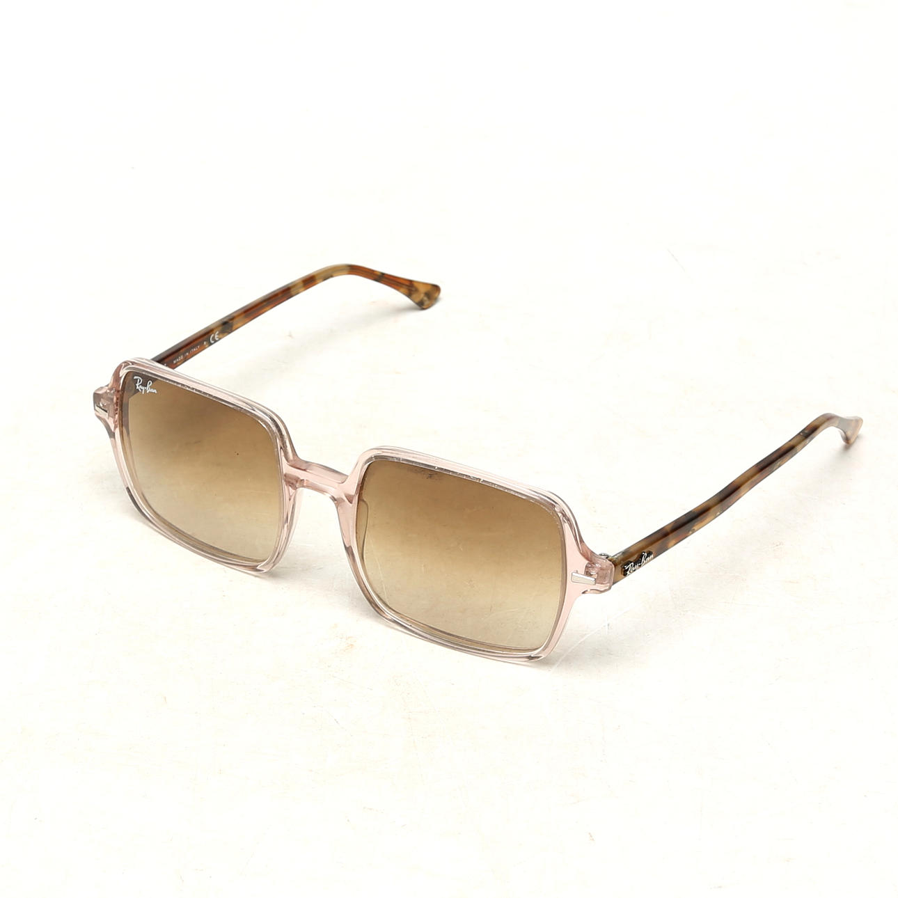 SOLGLASÖGON, Ray Ban.