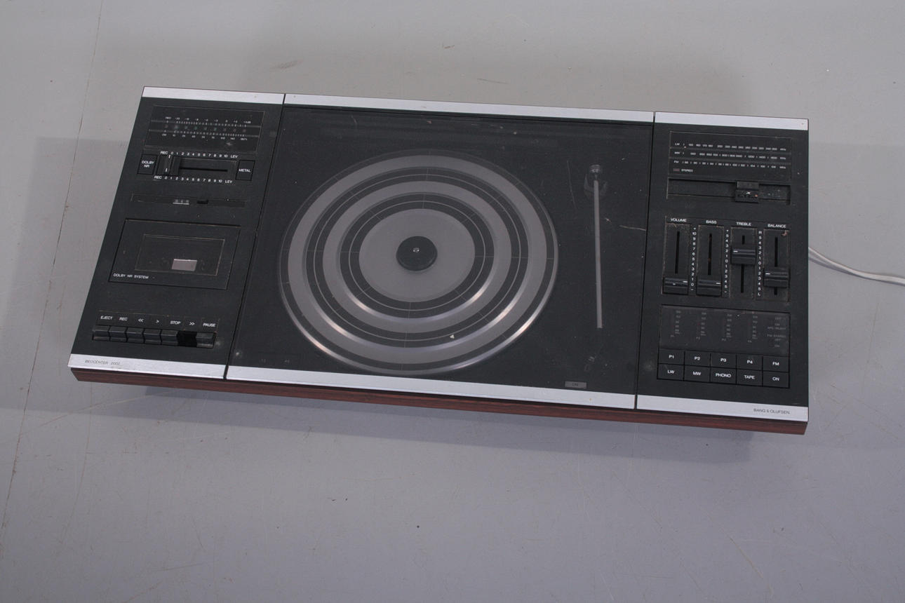 SKIVSPELARE,Bang & Olufsen. Beocenter 2002.