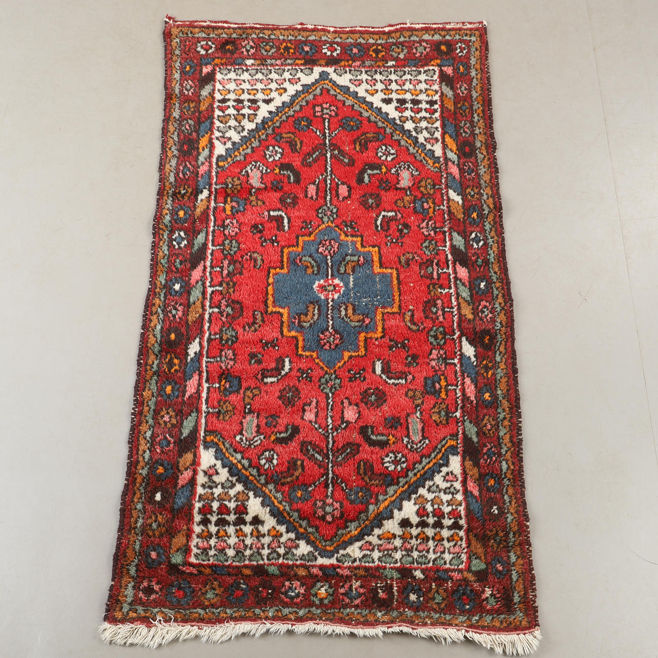 MATTA, orientalisk, 187 x 101 cm.