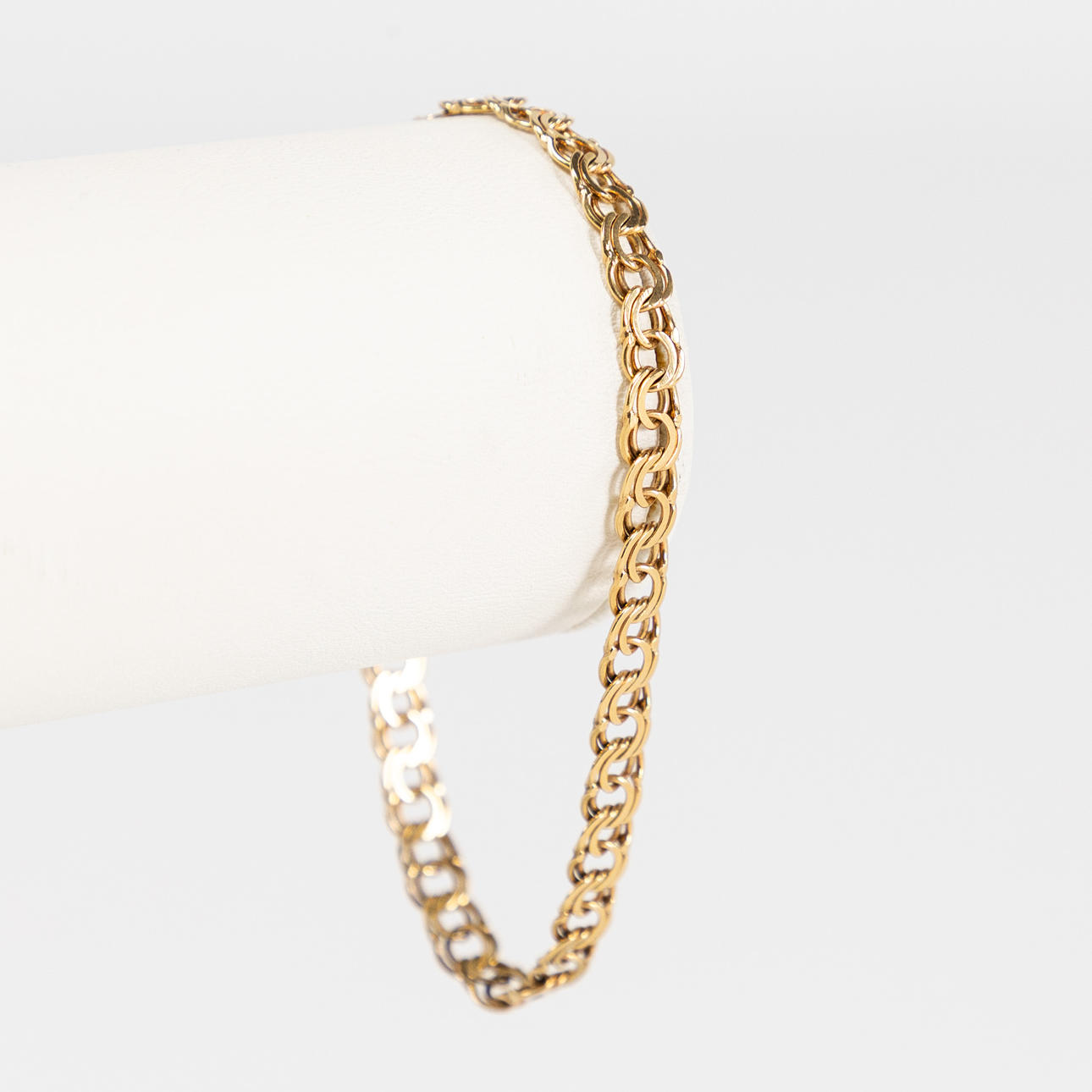 ARMBAND. Bismarcklänk, 18k guld.