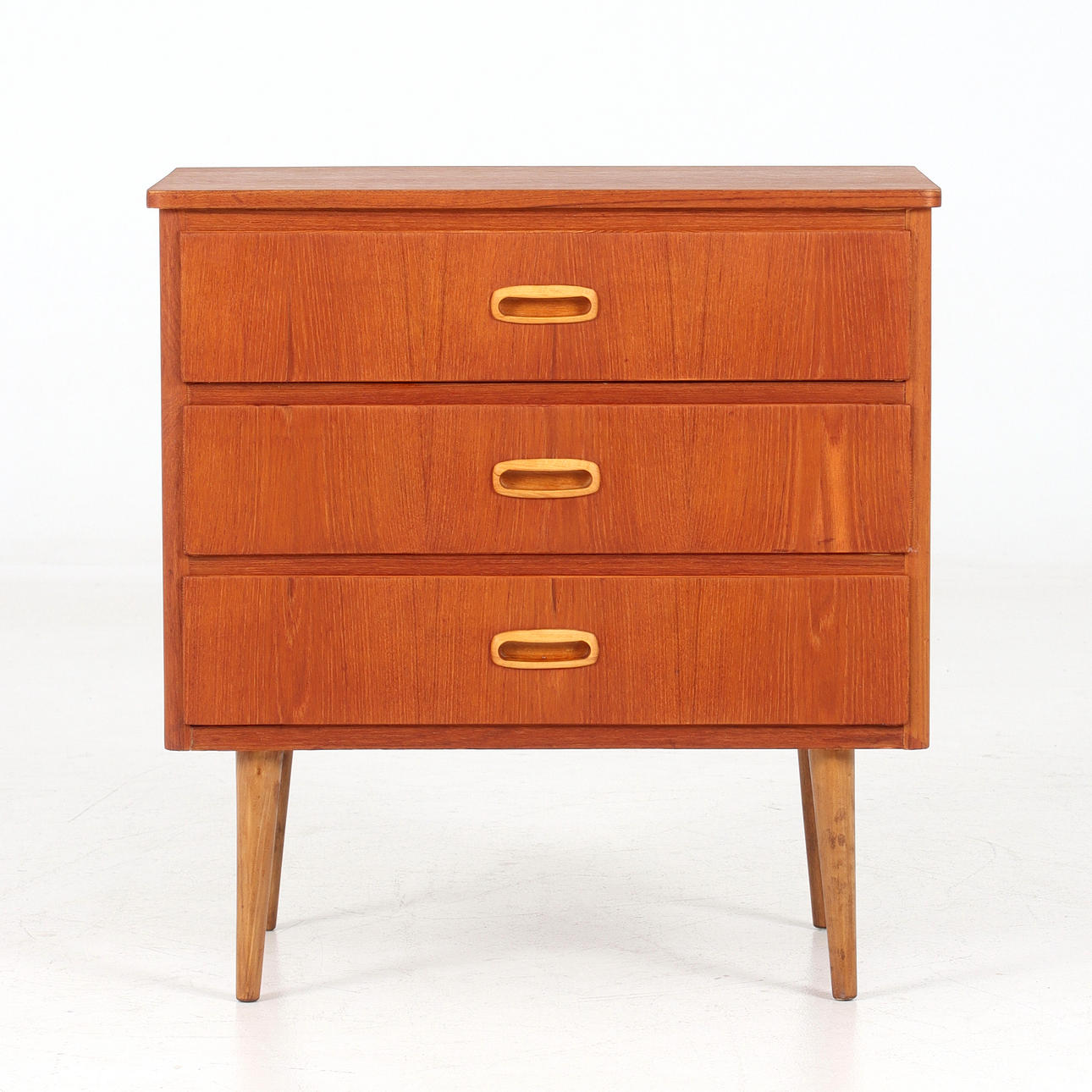 BYRÅ, teak, 1960-tal.