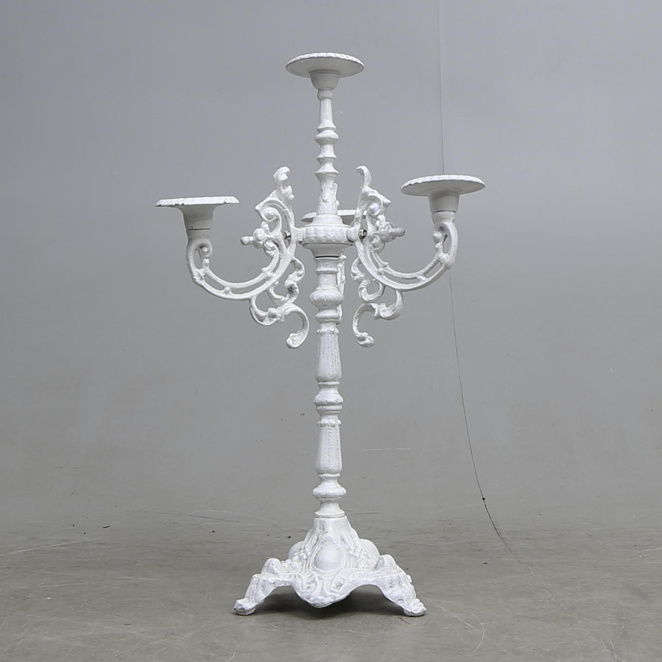 KANDELABER, nyrenässans-stil, 2000-tal.