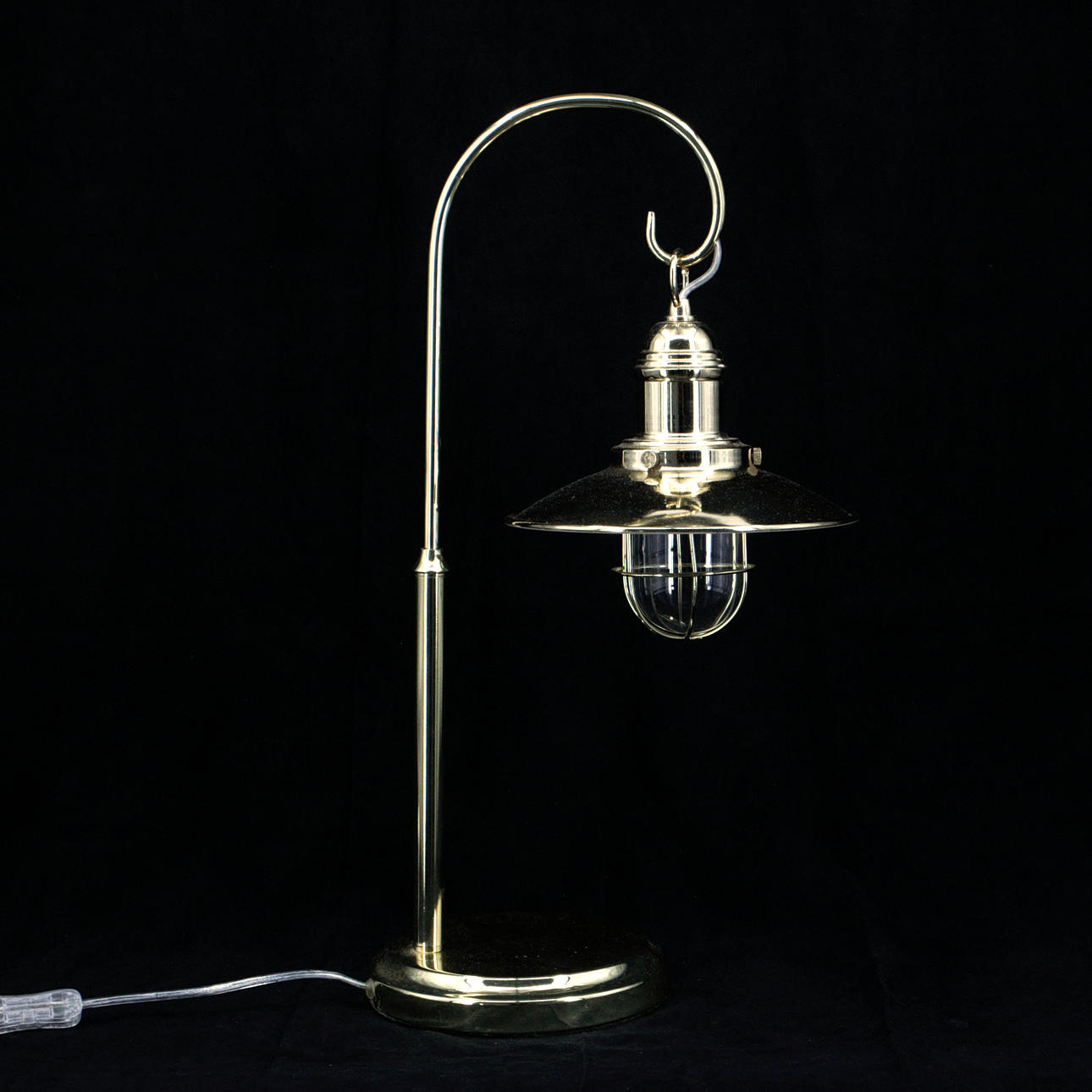 BORDSLAMPA, mässing, en ljuspunkt, nutida.