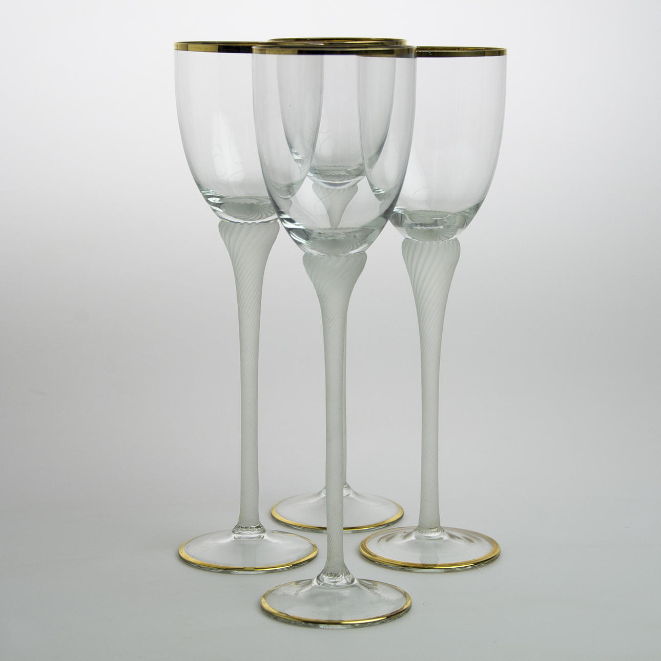 VINGLAS, 4 stycken, frostat ben samt förgyllningar.