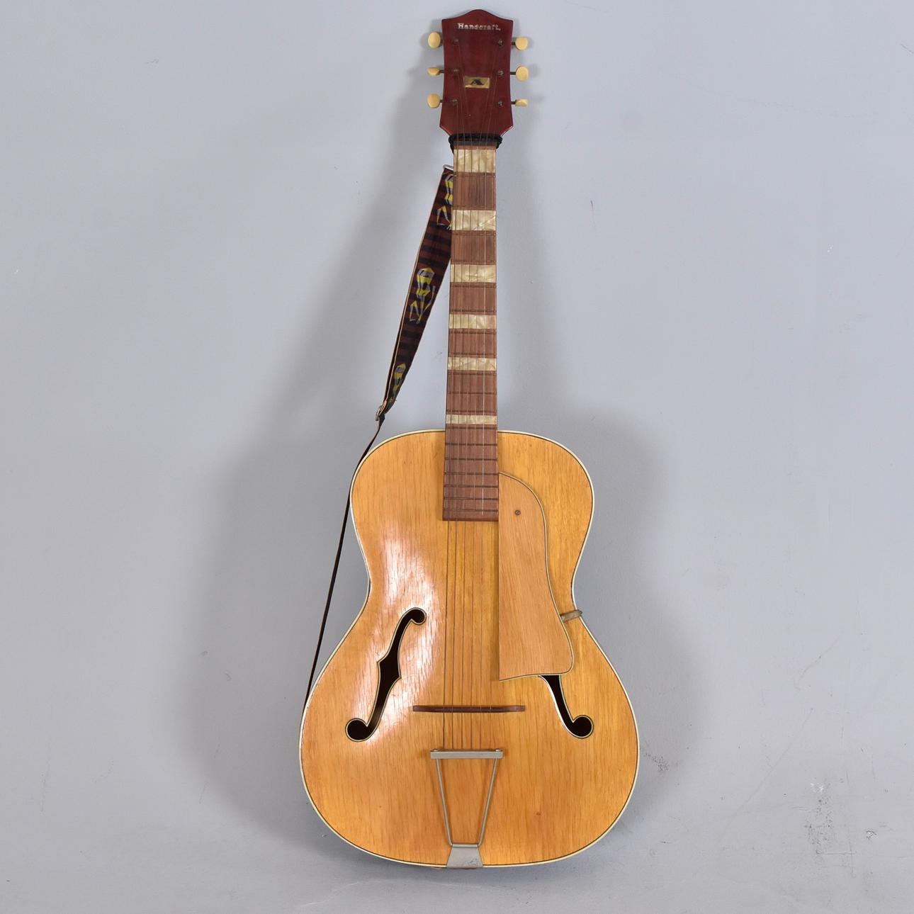 ORKESTERGITARR, 1900-tal.