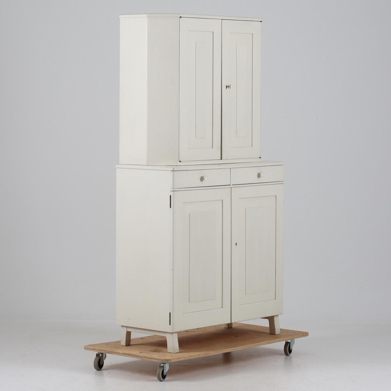 CARL MALMSTEN. Skåp, "Talavid", Waggeryds Möbelfabrik AB.