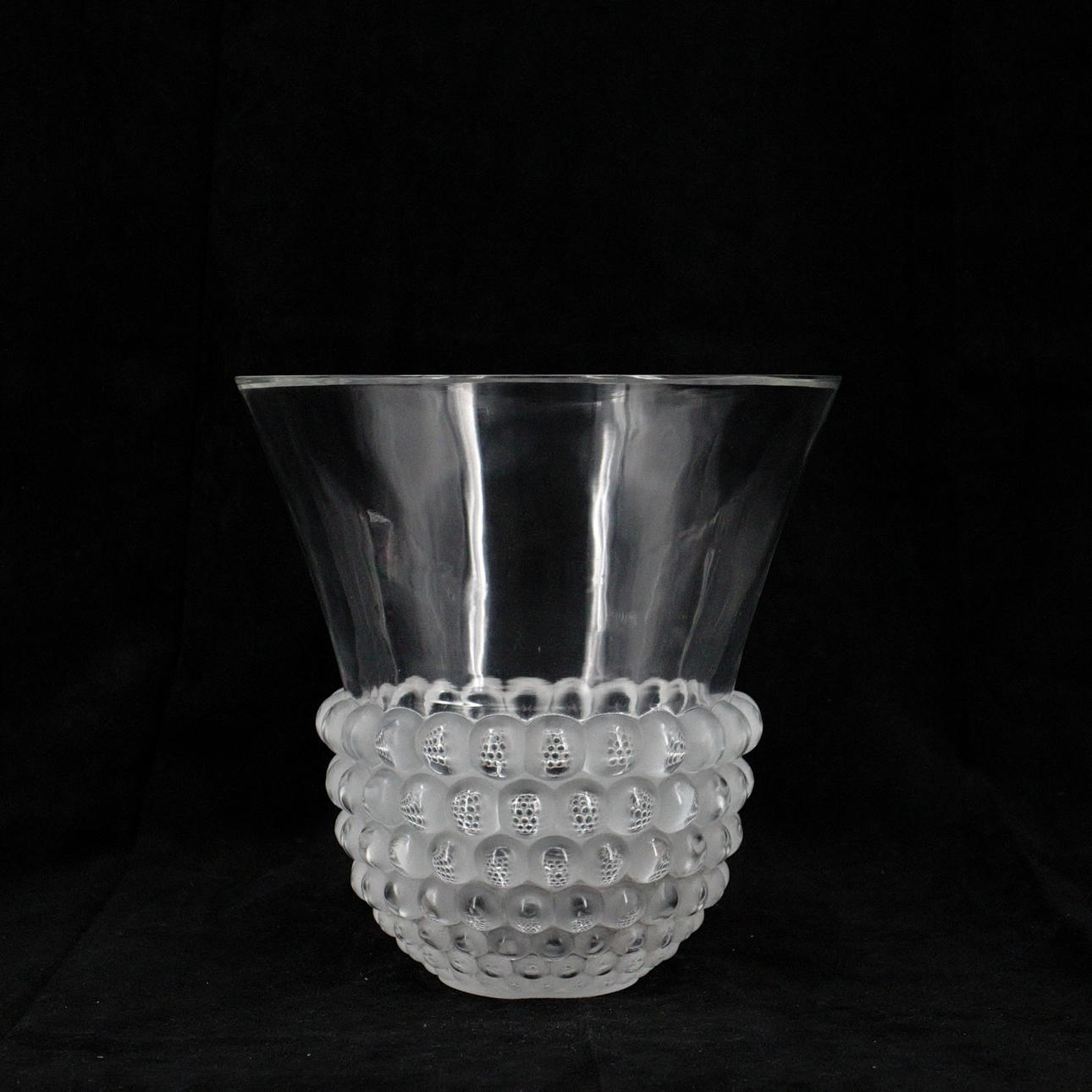 RENÉ LALIQUE. Vas, "Graines", glas, Lalique, signerad, France.