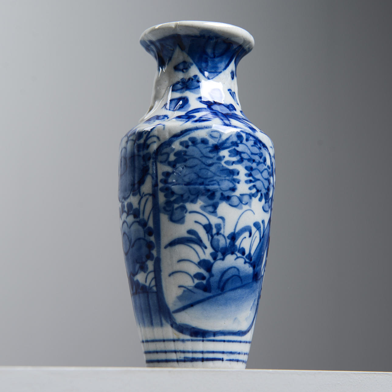 VASE, probably Japan, 18th/19th century. Asiatica - Ceramics