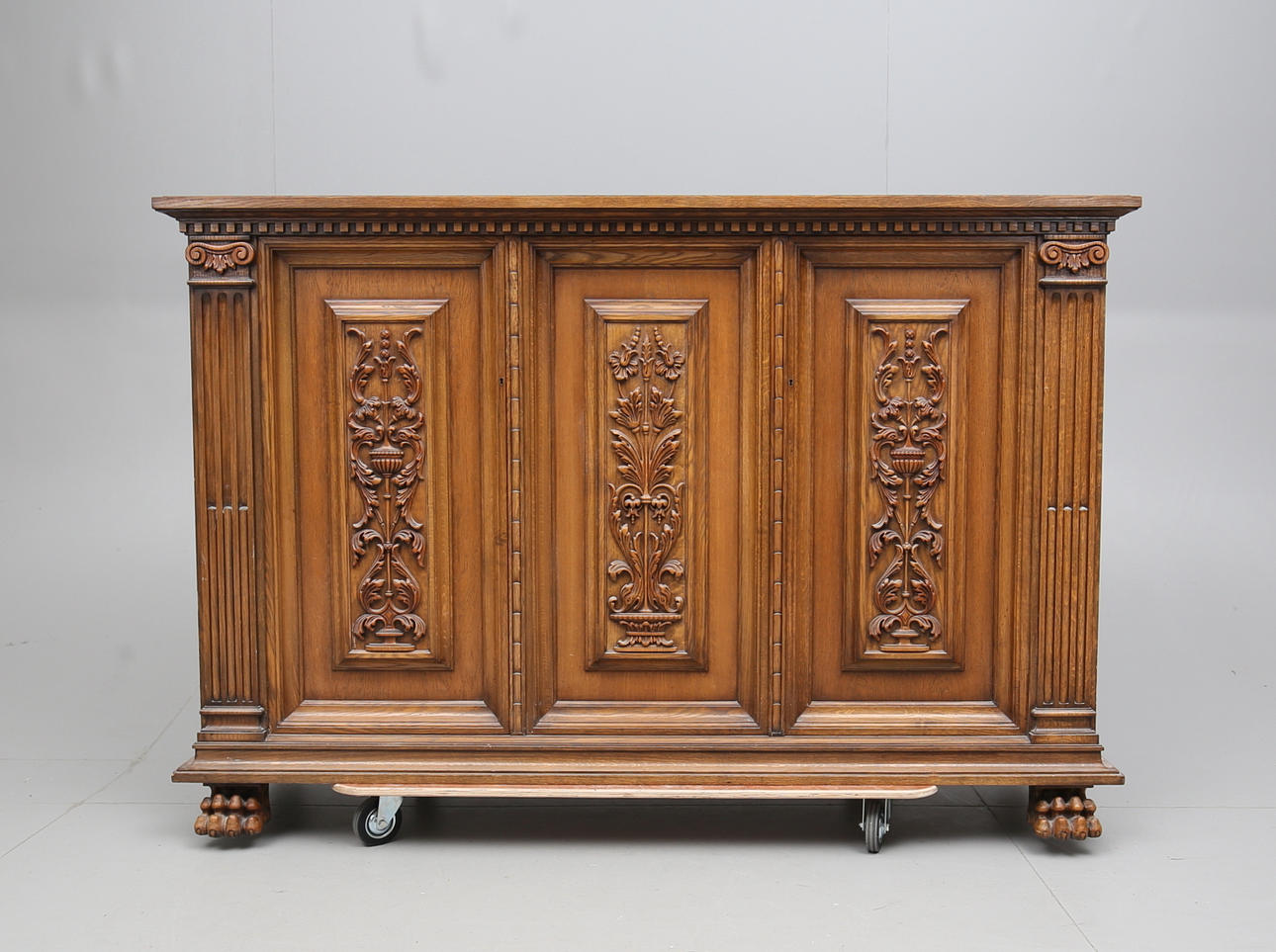 BUFFE, ek, barockstil, Bodafors möbelfabrik, 1920/30-tal.