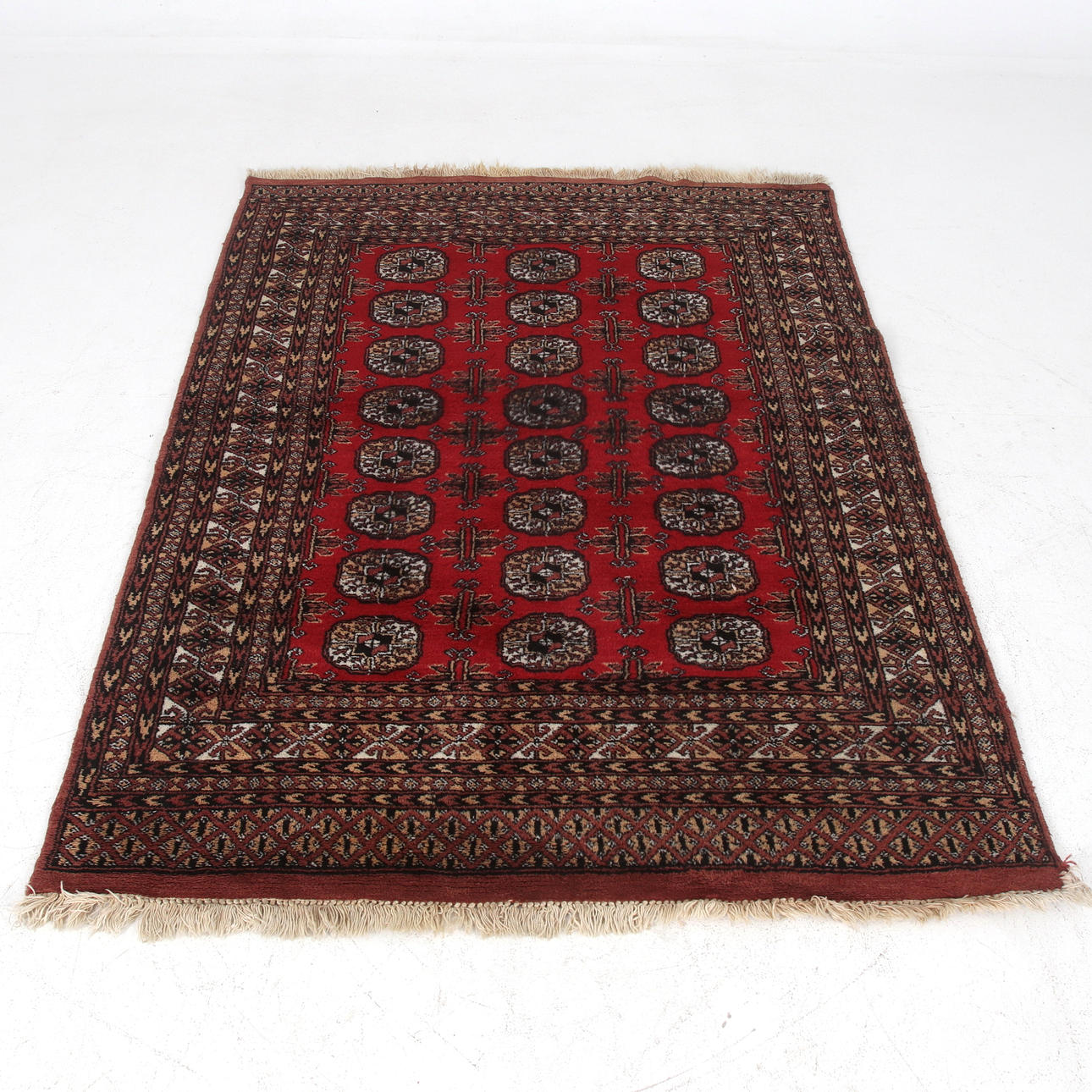 MATTA, orientalisk, ca 180 x 130 cm.