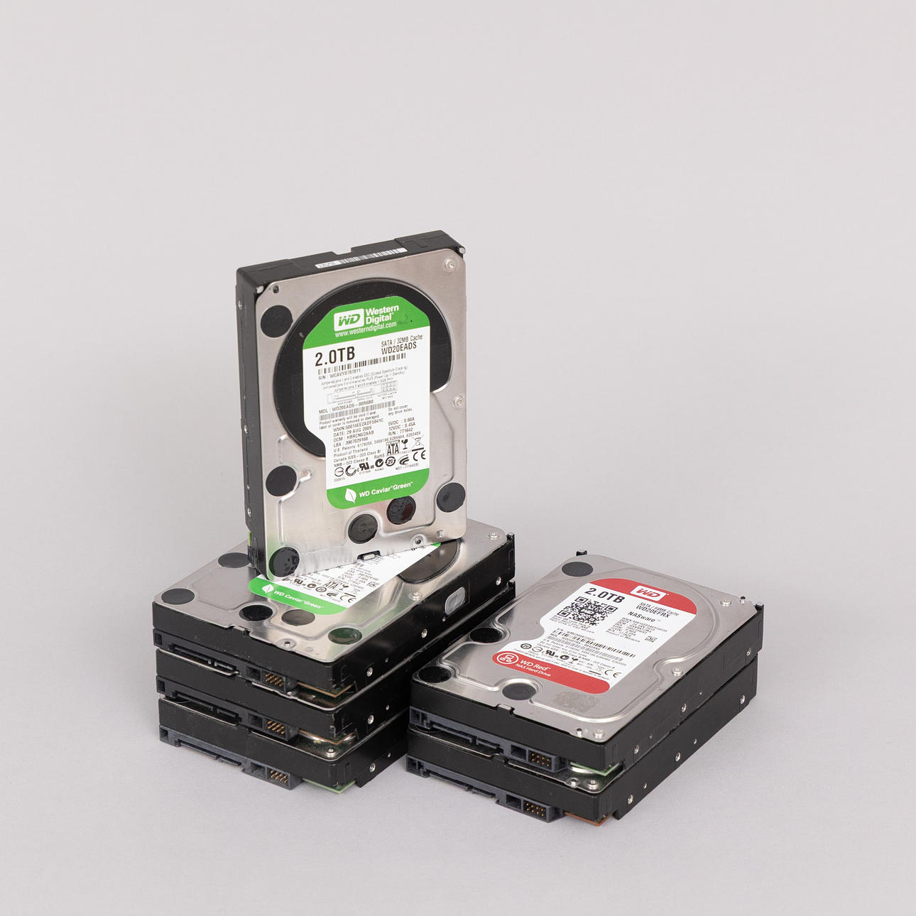HÅRDDISKAR, 6 st, Western Digital, 2 TB, Red & Green.